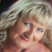 Marianne Lawrence Photo 30