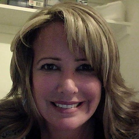 Erin Farrell Photo 38