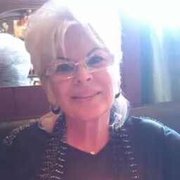 Mary Pearson Photo 14