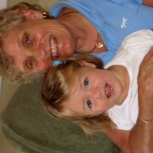 Joanne Wells Photo 37