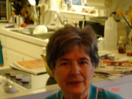 Mary Alvarez Photo 10