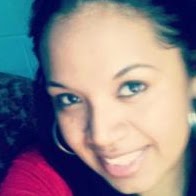 Julia Ulloa Photo 17