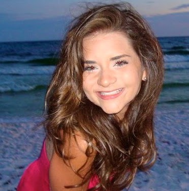 Julia Peebles Photo 3