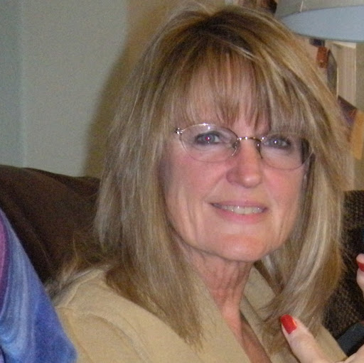 Elizabeth Dudley Photo 13