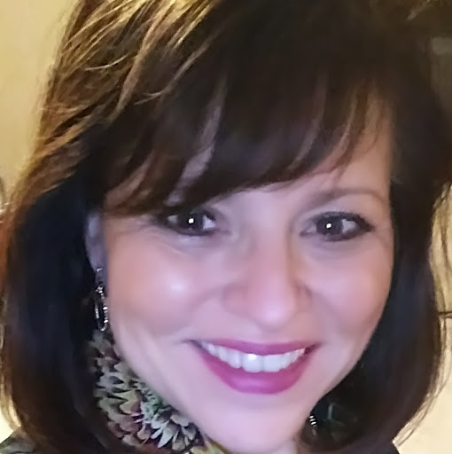 Debbie Reilly Photo 27
