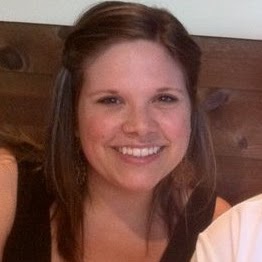 Sarah Thomason Photo 16