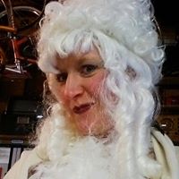 Lisa Kinney Photo 31