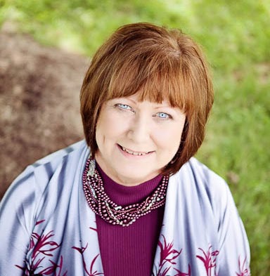 Debra Thacker Photo 7