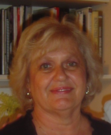 Janet Richards Photo 16