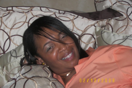 Stephanie Thomas Photo 40
