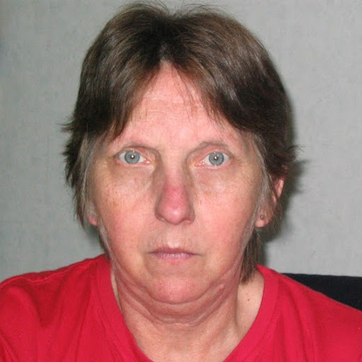 Ellen Tyler Photo 15