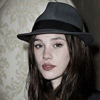 Amber Dickens Photo 4