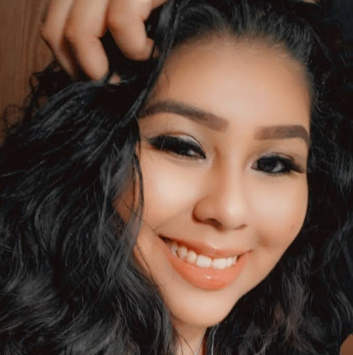 Alejandra Garza Photo 18