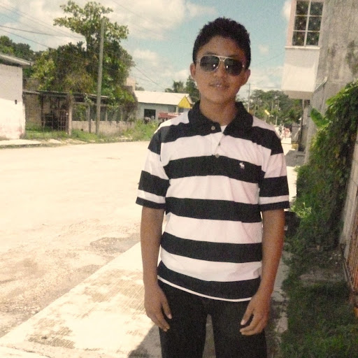 Henry Fuentes Photo 13