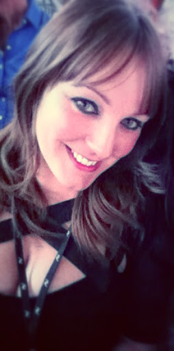 April Lambert Photo 31