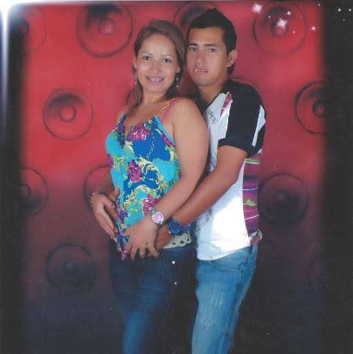 Sandra Frias Photo 21