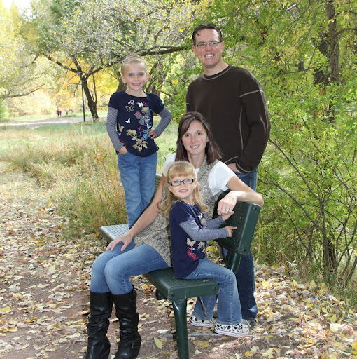 Michelle Larson Photo 37