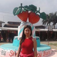 Christine Diaz Photo 21