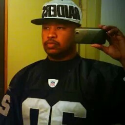 Benjamin Sanders Photo 42