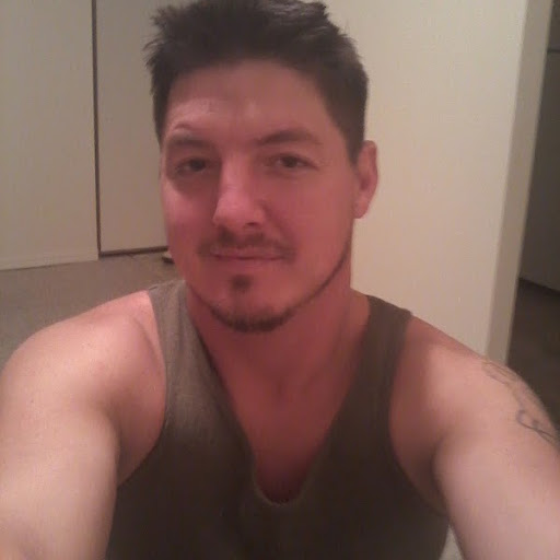 Blair Reynolds Photo 28
