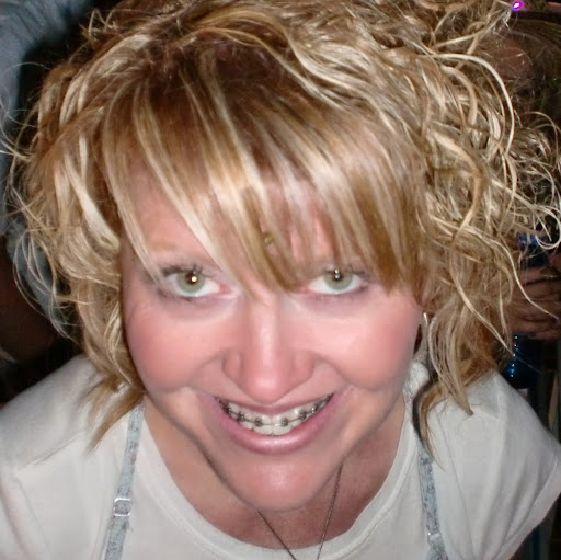 Robyn Bullock Photo 17