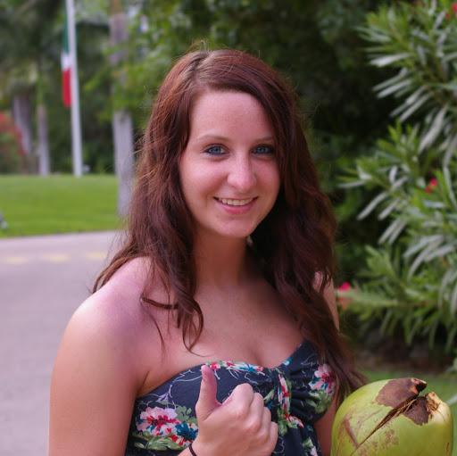 Kendra Davis Photo 26