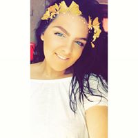 Courtney Adams Photo 18