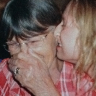 Kerry Reynolds Photo 38