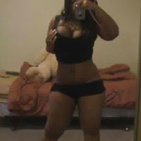 Amber Rowe Photo 34