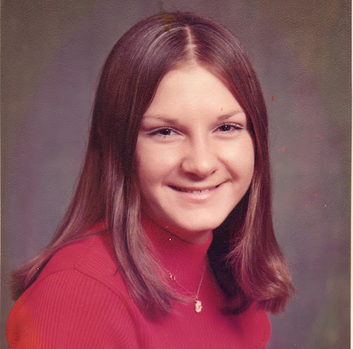 Shari Mitchell Photo 26