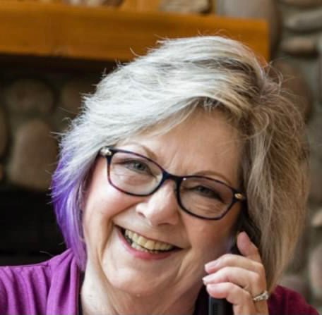 Paula Smith Photo 16
