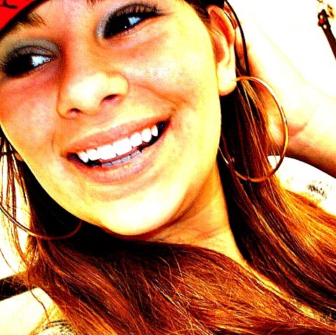 April Alvarez Photo 21