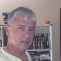 Garry Elliott Photo 18
