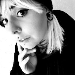 Lucy Jenkins Photo 35