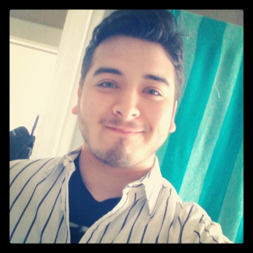 Aaron Robles Photo 14