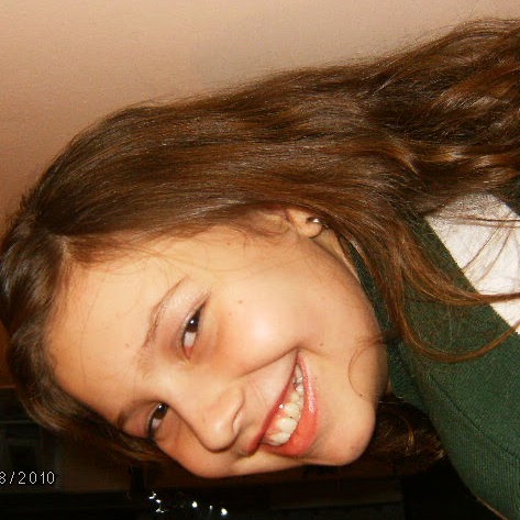 Laura Batista Photo 4