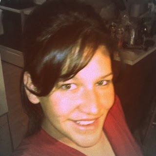 Emily Hackett Photo 30