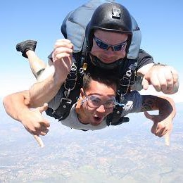 Daniel Munoz Photo 12