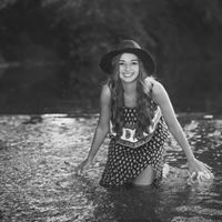 Rachel Griffith Photo 19