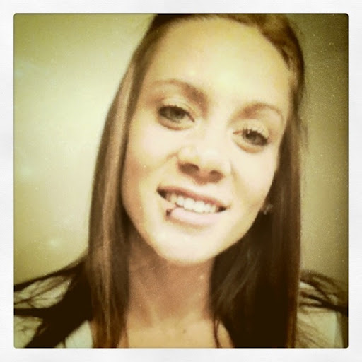 Sarah Bellows Photo 17