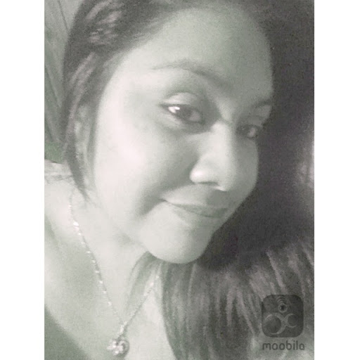 Elizabeth Agustin Photo 23