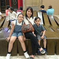 Jennifer Robles Photo 10