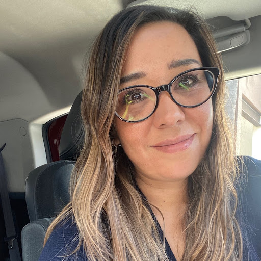 Laura Villarreal Photo 37