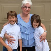 Elizabeth Atkinson Photo 46