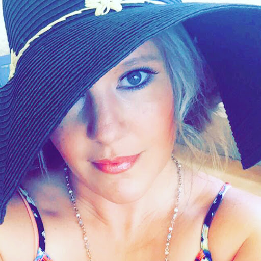 Michelle Stokes Photo 24