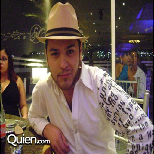 Roberto Gloria Photo 12