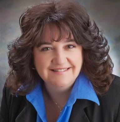 Kelli Johnson Photo 7