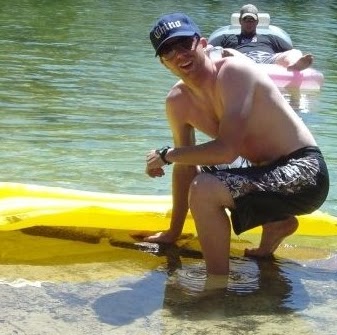Aaron Hunt Photo 12