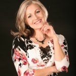 Elizabeth Gee Photo 1