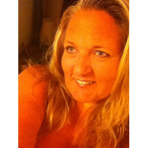 Christine Lott Photo 33